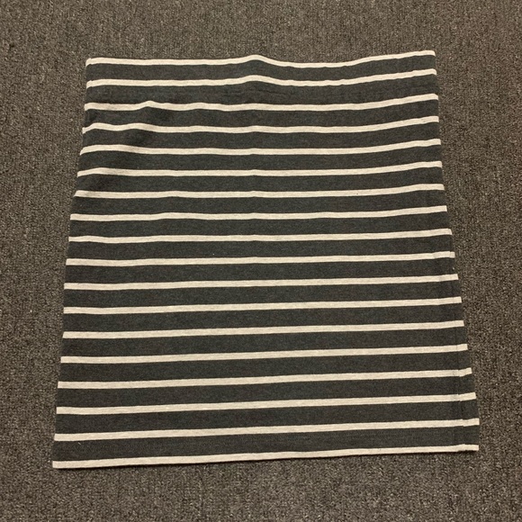Forever 21 black and white striped mini skirt M - Picture 2 of 3